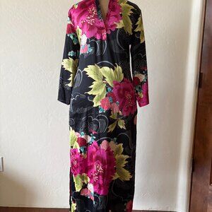 Natori Caftan, Size S, Black/Pink/Green Print, NWOT